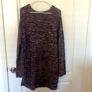 Ellen Tracy crew neck knit sweater, slit on both sides